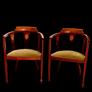 A Very Nice Pair of English Edwardian Mahogany Tubb Chairs.