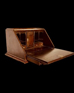 An English 18th Century Apprentice Piece table-Top Bureau. 